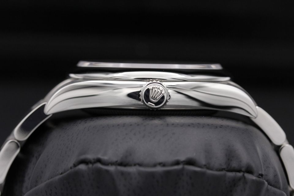 Rolex Oyster Perpetual 126000 Image 3